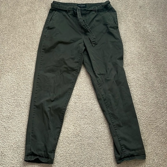 “Banana Republic: Woman’s Chino Pant size 4” - Picture 1 of 11